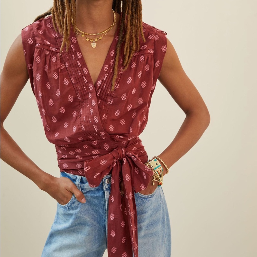 Anthropologie Tie-Waist Surplice Blouse in red motif Sz XL